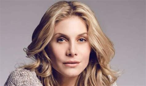 elizabeth mitchell bra size